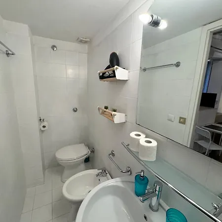 Termini - Cozy Few Steps From Termini Station * Рим